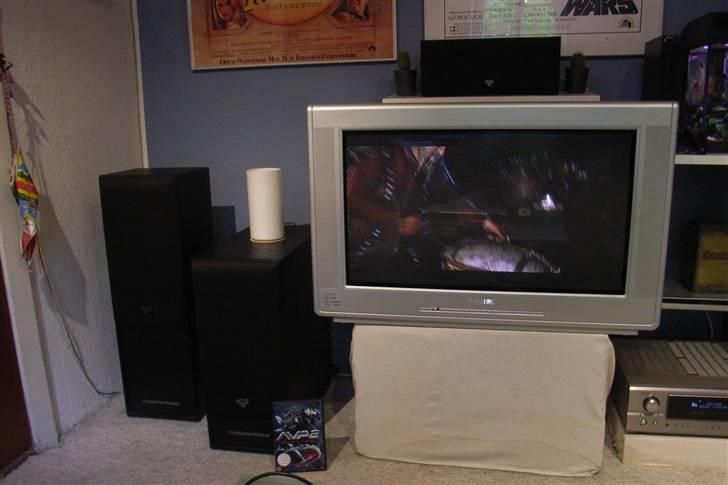 Hjemmebiograf Denon & CV! 5.1 surround - Her ses en DVD til at få en størrelsesfornemmelse billede 9