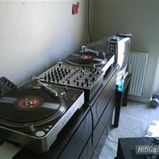 Musikanlæg på værelset  (SOLGT)