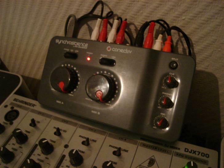 Musikanlæg på værelset  (SOLGT) billede 6