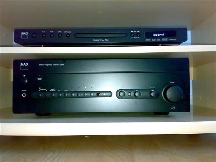 Musikanlæg NAD & Dali Concept - C 372 & T515 billede 4