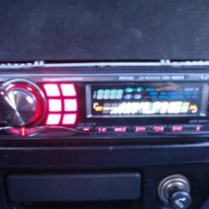 Bilstereo Komplet Earthquake (Solgt