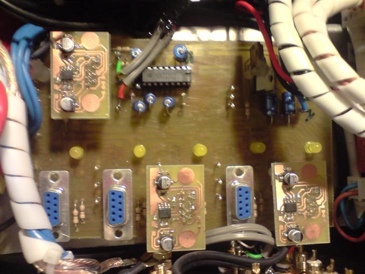 Musikanlæg Power Hjemmebyg  - færdig & spiller, Preamp bordet med et par preamps monteret. billede 8