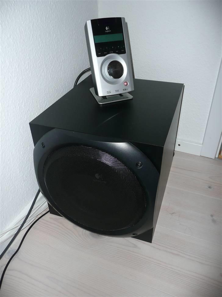 Hjemmebiograf Phillips/Logitech Z-5500 - Subwoofer + kontrolpanel billede 2