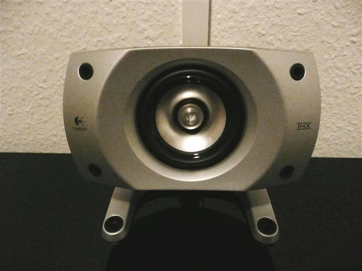 Hjemmebiograf Phillips/Logitech Z-5500 - Center speaker uden frontstof! billede 6