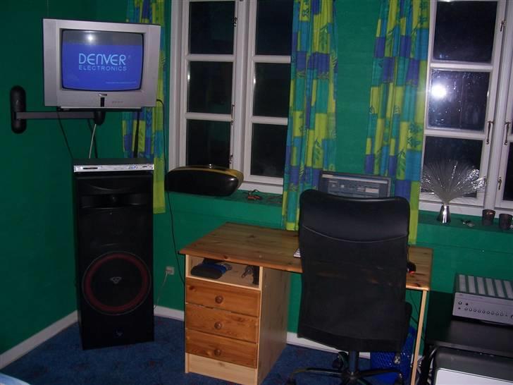 Musikanlæg Cerwin Vega - Nad - Ventre side af alteret billede 5