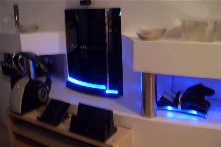 Hjemmebiograf Custom  hjemmebio - PS3 base med led lys købt på ebay billede 5