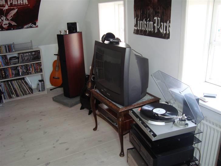 Musikanlæg                   Sony ES - Et lille overbliksbillede billede 1