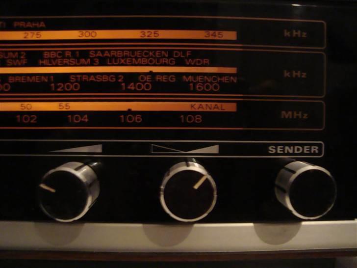 Minianlæg            Grundig RF 411 - skrueknapper til Volume, Diskant/basregulering og Tuning billede 7