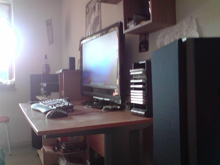 Computeranlæg Mit lille værelses setup  billede 1