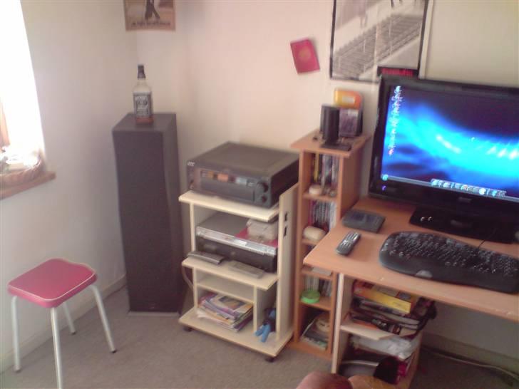 Computeranlæg Mit lille værelses setup  billede 2