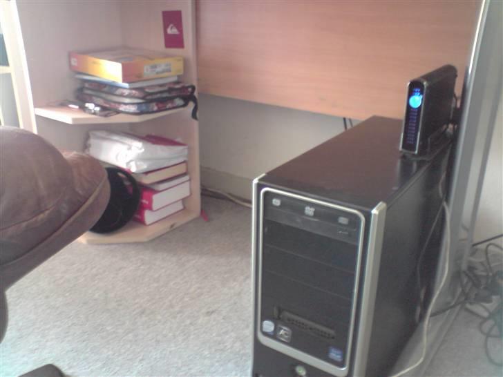 Computeranlæg Mit lille værelses setup  billede 4