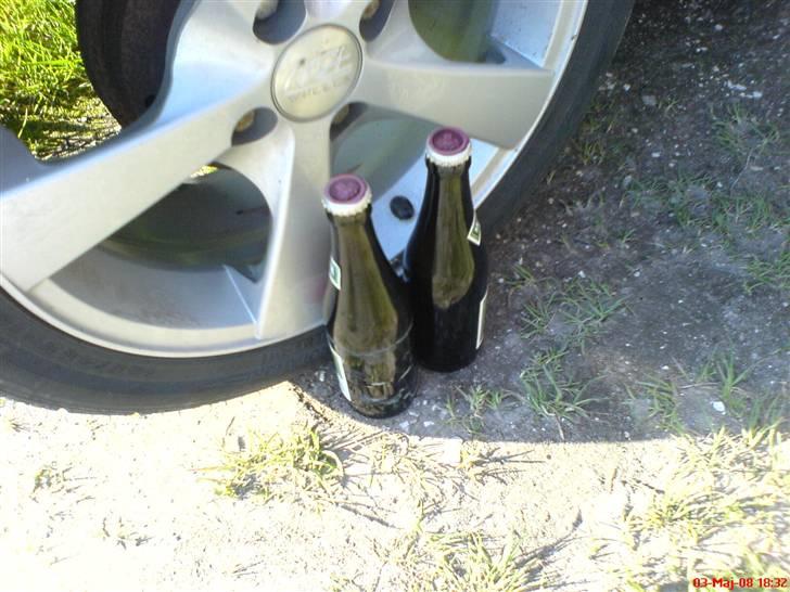 Bilstereo Anlæg i Punto mk1 - skal drikkes før skyggen tar dem. billede 9