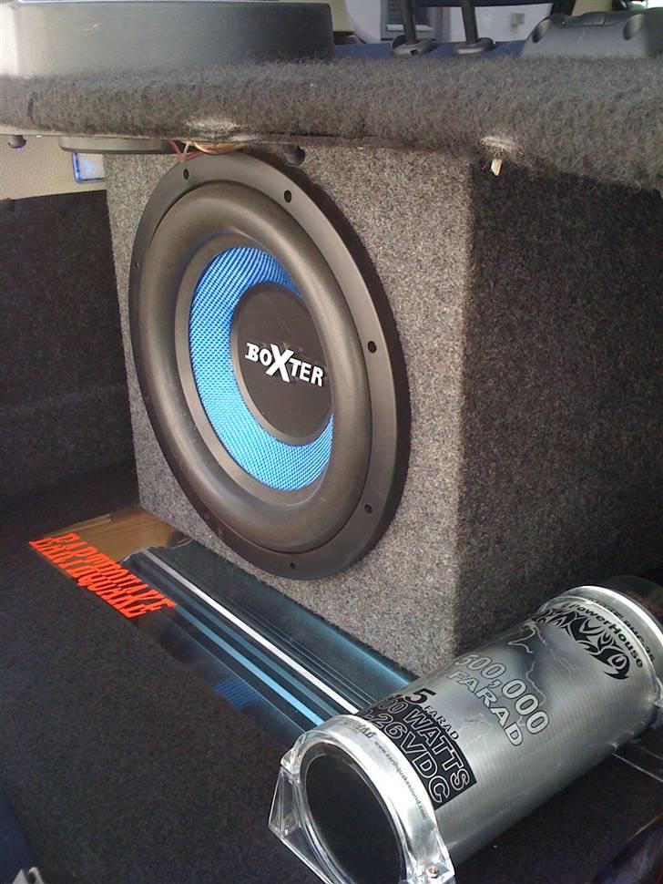 Bilstereo Audiio system i 206 billede 1