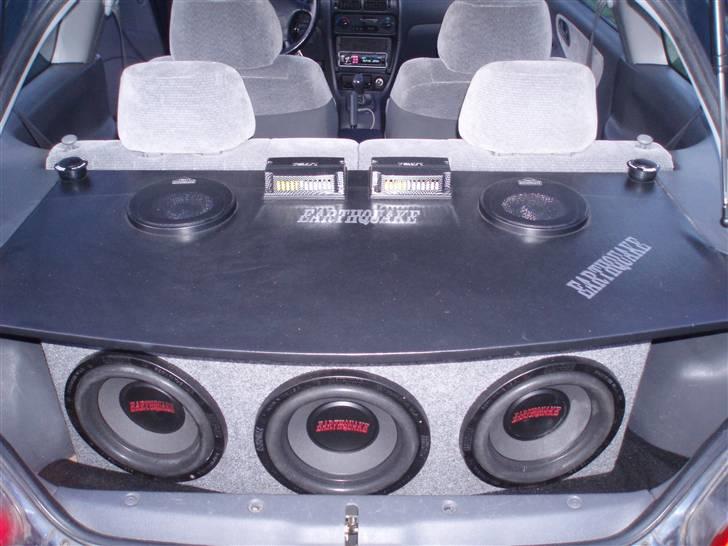 Bilstereo Komplet Earthquake (Solgt billede 1