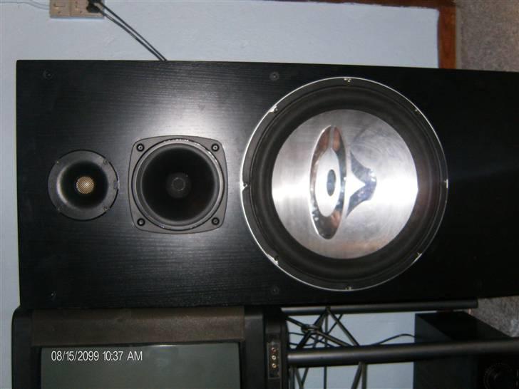 Musikanlæg Cerwin Vega / Denon SOLGT - Cerwin vega V-max Miderligtid løsning, til der bliver skiftet ophæng på de orginale, billede 3