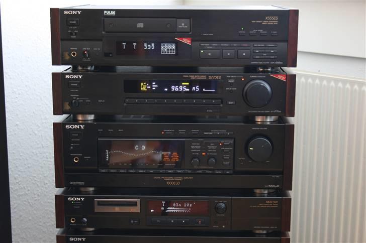 Musikanlæg Sony ES - Series (projekt - Anlægget tæt på uden effekterne. jeg synes det ser godt ud billede 15