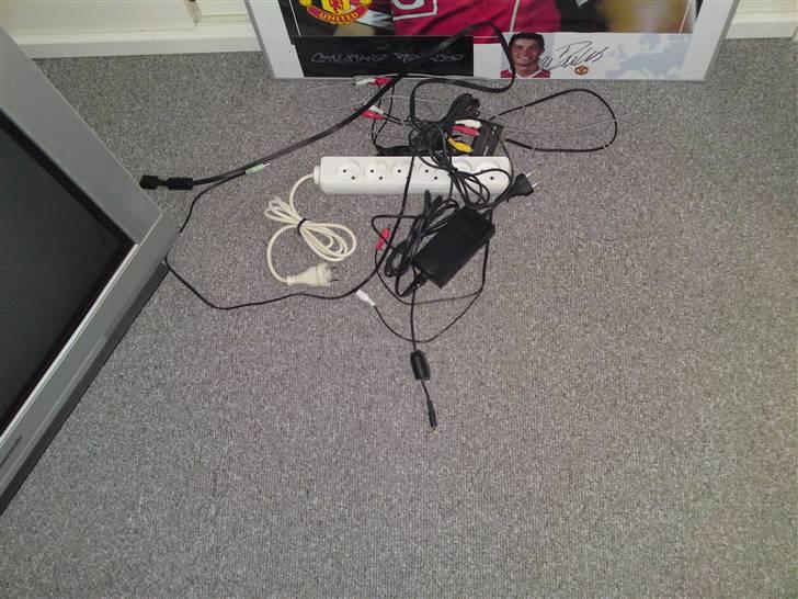 Musikanlæg Sony Og Dali - lidt kabler. billede 7