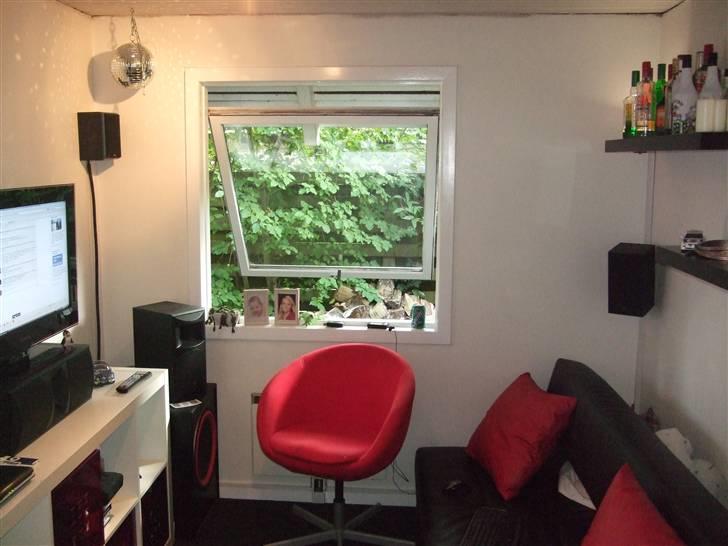 Hjemmebiograf Yamaha & Cerwin Vega - mit værelse.  billede 1