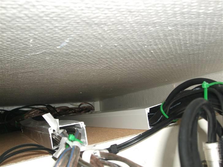 Hjemmebiograf Yamaha & Cerwin Vega - Kabelerne bag min forstærker billede 15