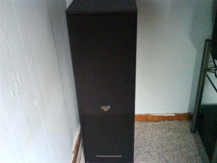 Musikanlæg Cerwin Vega solgt - Venstre Vega med frontstof billede 2