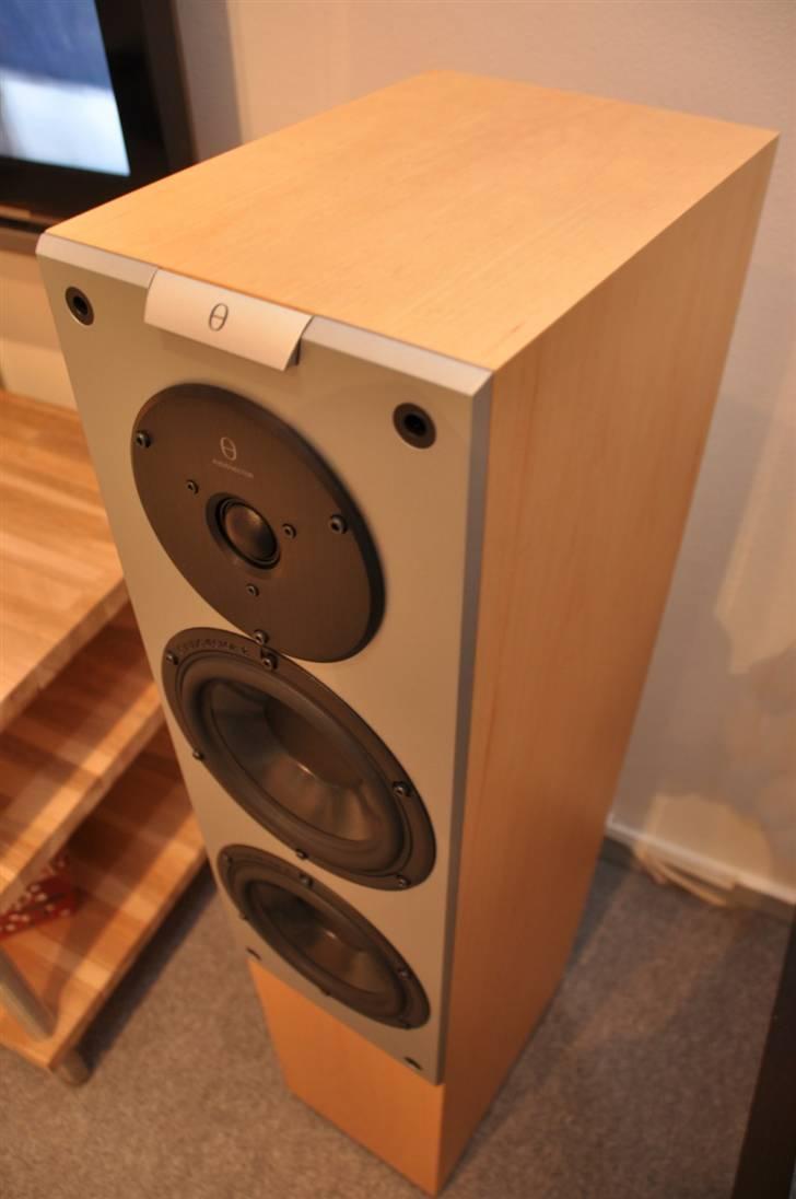 Hjemmebiograf T765 og AudioVector billede 14