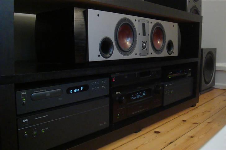 Hjemmebiograf Denon, NAD, Dali, (OLD) - Dali Mentor Vokal, samt reciever, effektblokke, CD-afspiller og BluRay-afspiller billede 9