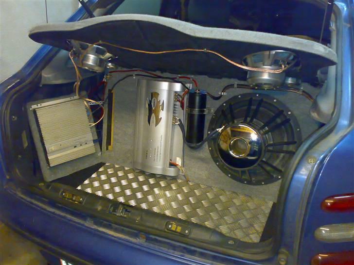Bilstereo Brava med mb-quart SPL  billede 15