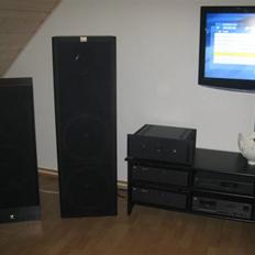 Musikanlæg NAD - Cerwin Vega 2