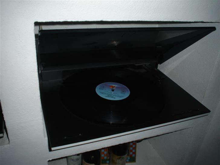 Musikanlæg Bang & Olufsen Beosystem - Beogram 4500, med Grace Jones - Island Life parat til at blive afspillet billede 9