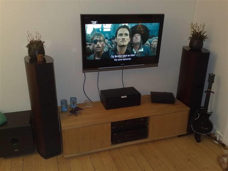 Hjemmebiograf Budget surround billede 1