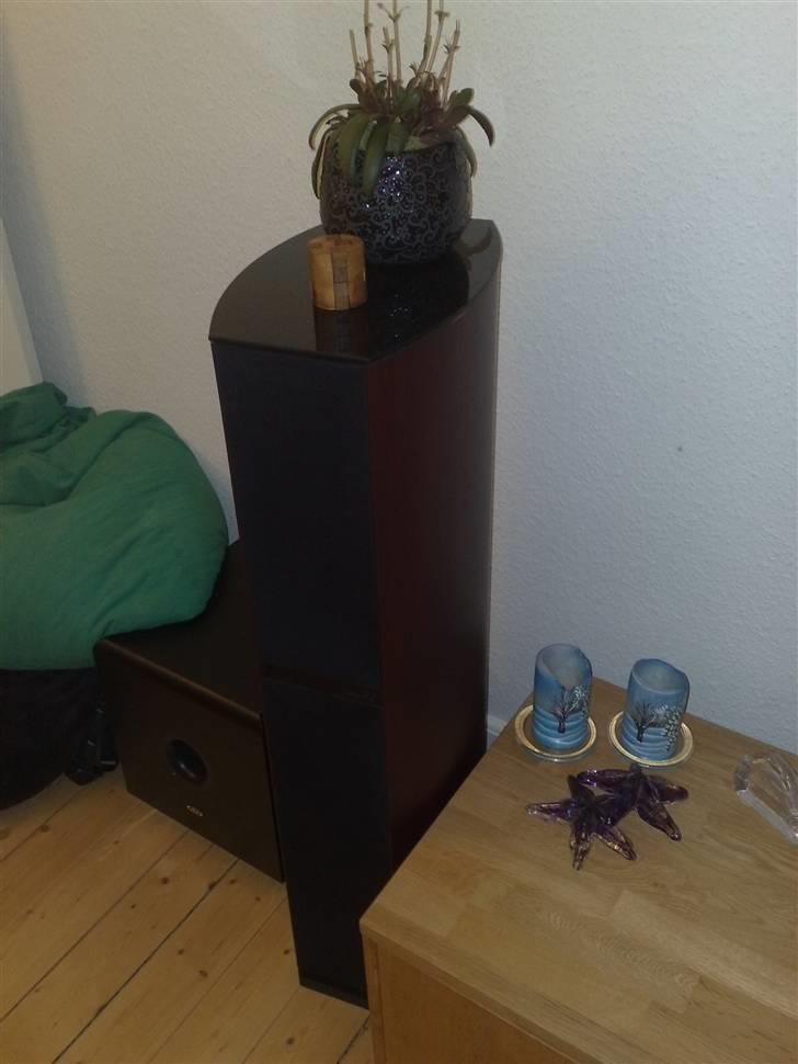 Hjemmebiograf Budget surround billede 2