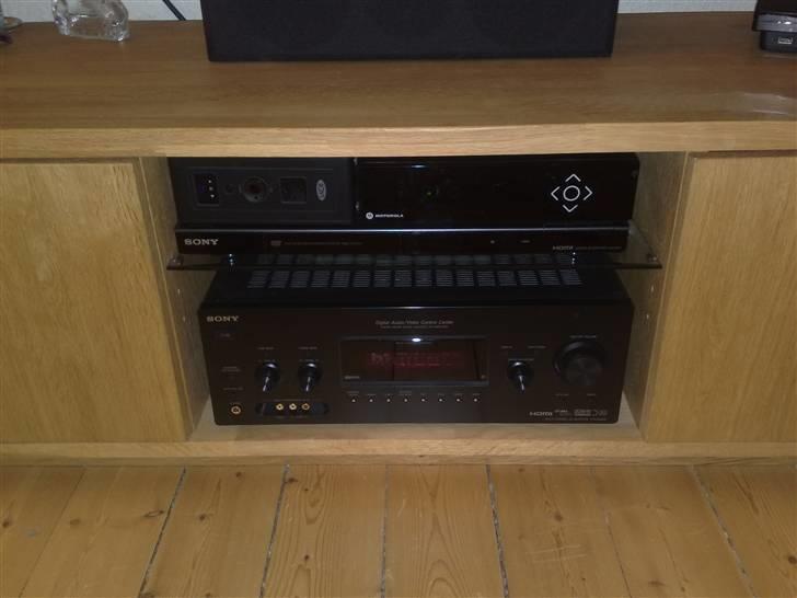 Hjemmebiograf Budget surround billede 6