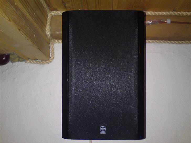 Musikanlæg Yamaha & Onkyo - fronten med gitter. billede 6