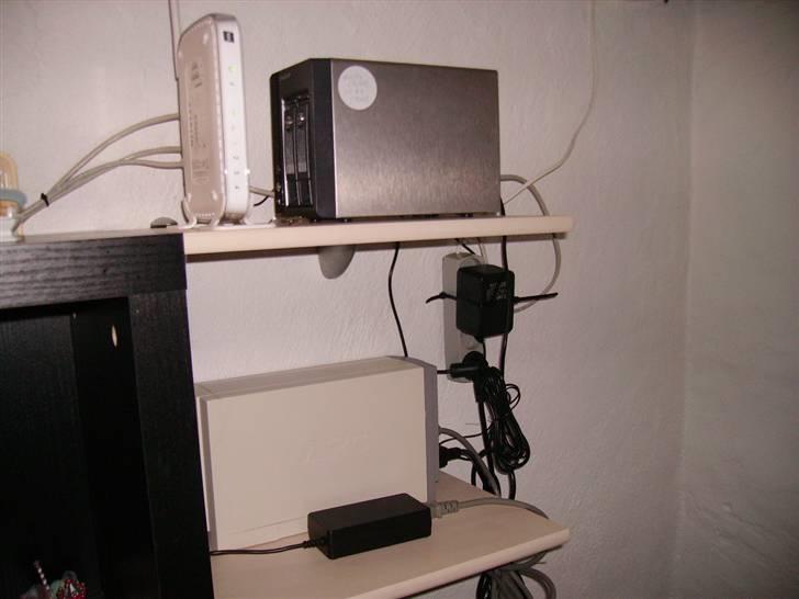 Hjemmebiograf Denon/B&W/NAD/Logitech - ny TS219P med APC UPS sikring billede 11