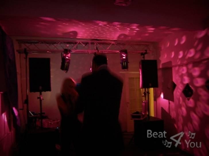 Diskoteksanlæg Beat4you - sød lille firma fest.. desværre ikke plads til det store setup billede 4