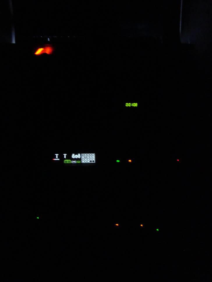 Musikanlæg                   Sony ES - Lys i Racket ved aftentide billede 15