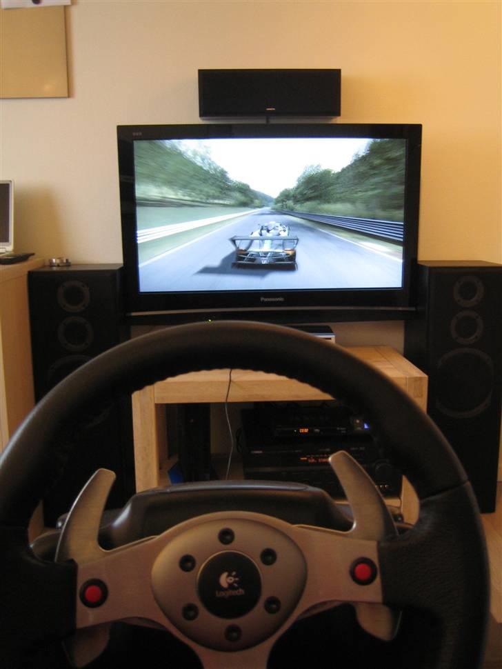 Hjemmebiograf Gaming setup / Hjemmebio - Fra førersædet :-) billede 2