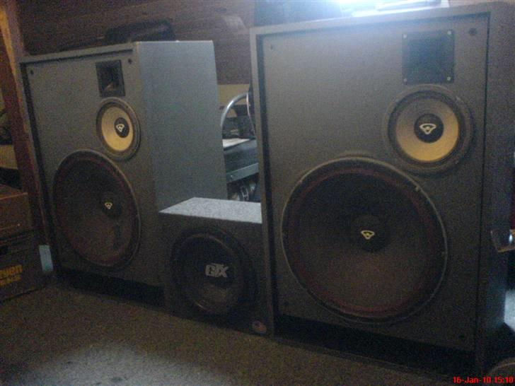 Musikanlæg Cerwin Vega D18EE - 12" 2000watt sub fra bilen i midten.. billede 16