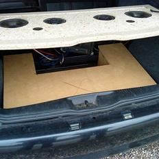 Bilstereo 1000 watt rms i polo 6n