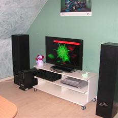 Musikanlæg JVC/Wharfedale "Byttet"