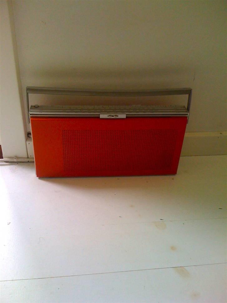 Hjemmebiograf B&O + Apple  - En god gammel B&O radio billede 8
