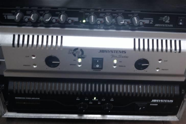 Diskoteksanlæg Mobildiskotek Royal - Delefilter, top forstærker og bundforstærker billede 7