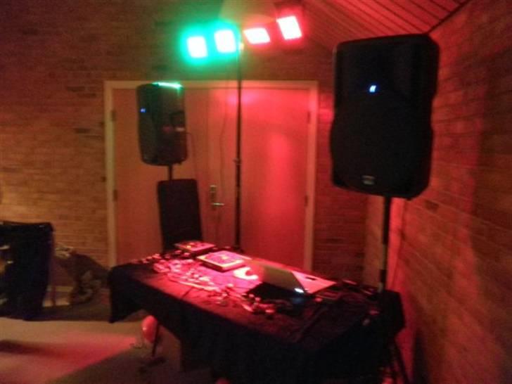 Diskoteksanlæg Mobildiskotek Royal - DB Technologies Opera Live 205 og LED spots billede 11