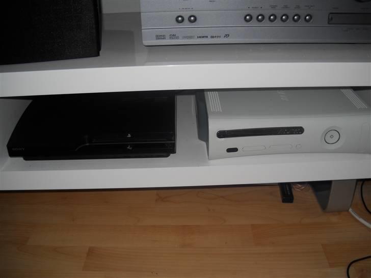 Hjemmebiograf Dali Mentor, NAD - Spillekonsollerne :) billede 11
