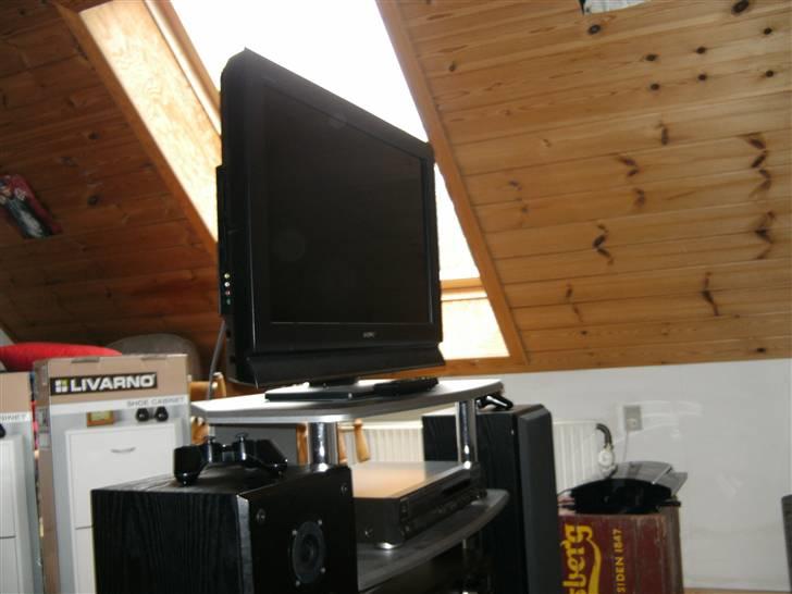 Musikanlæg En go` blandning! - Billede af mit Sony Bravia 32" billede 5
