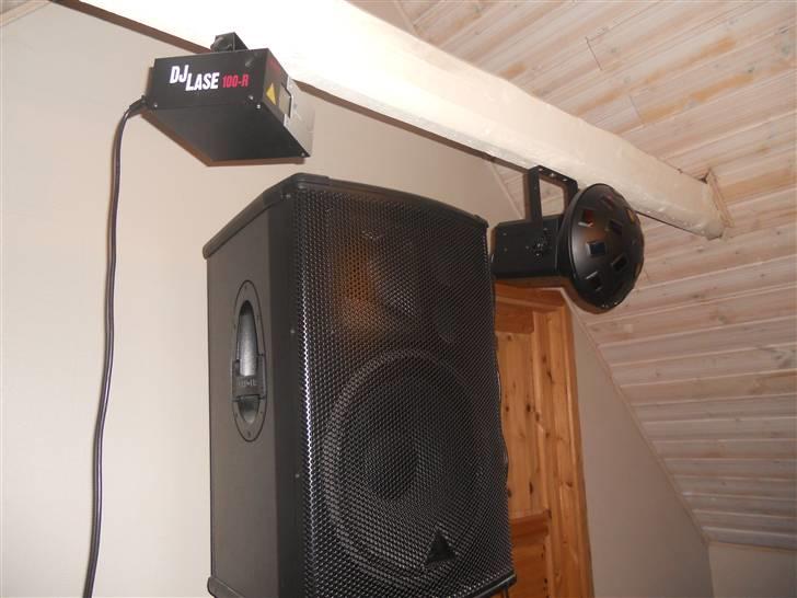 Diskoteksanlæg BEHRINGER billede 4