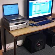 Computeranlæg mit værelse på skolen