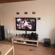 Hjemmebiograf ikke kone venlig :)