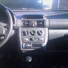 Bilstereo Opel Corsa Anlæg (SOLGT)