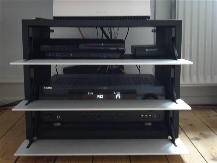 Musikanlæg 7.1 Setup B&W, DALI, Jamo - PS3´en, Recieveren & den eksterne HHD. billede 4